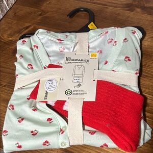 No Boundaries Mushroom Print Pajama Set with socks size large (12-14) NWT